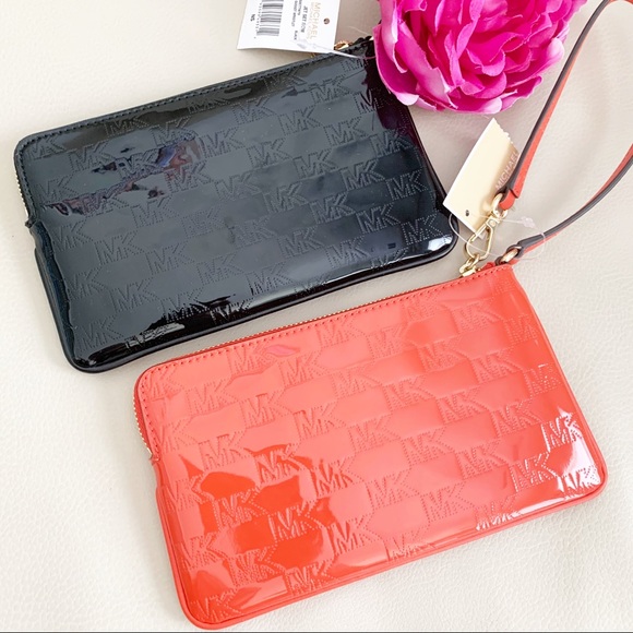 ❌SALE Michael Kors jet Set Wristlet - Picture 3 of 7